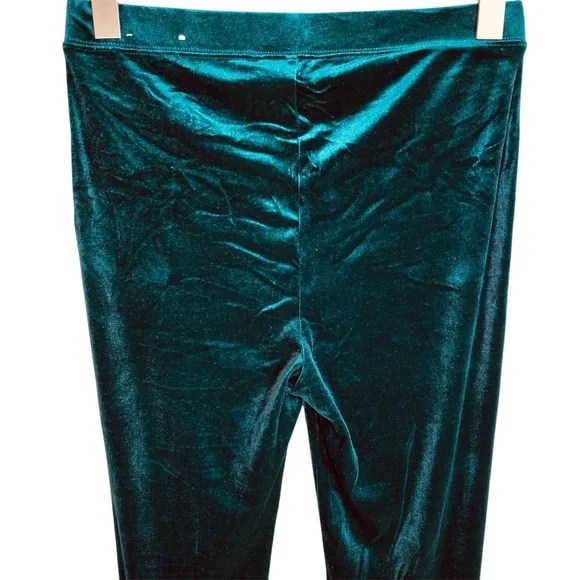 American Eagle Green Velvet Flare Leggings - Picture 5 of 9